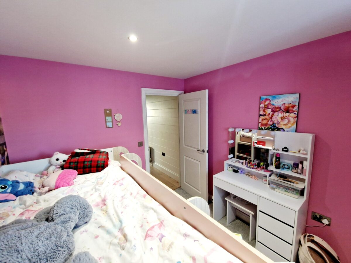 The Mews, ISLEWORTH, TW7