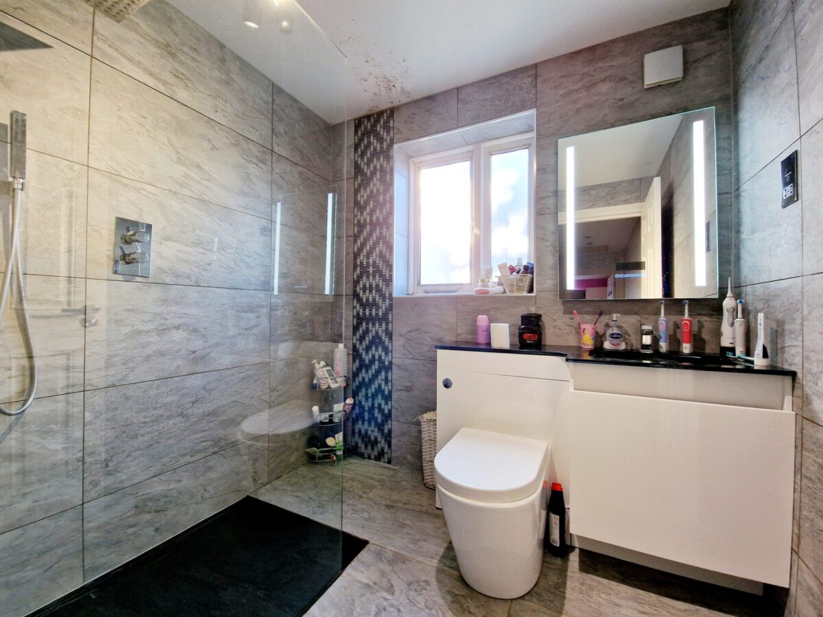 The Mews, ISLEWORTH, TW7