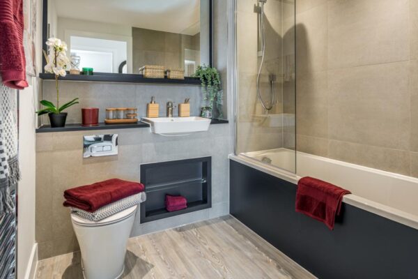 2 Bedroom Apartment,Lampton Parkside