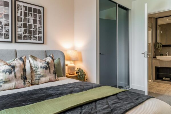 2 Bedroom Apartment,Lampton Parkside