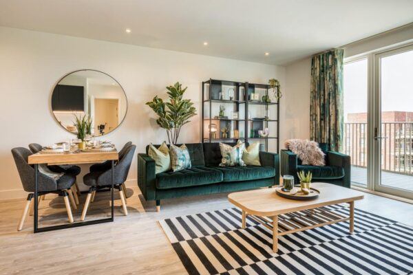 2 Bedroom Apartment,Lampton Parkside