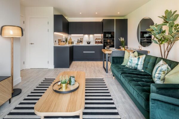 2 Bedroom Apartment,Lampton Parkside