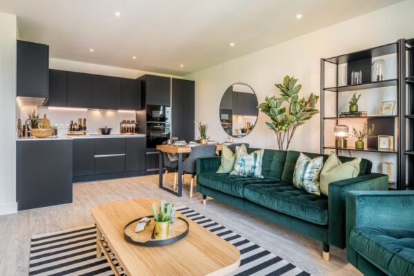 2 Bedroom Apartment,Lampton Parkside